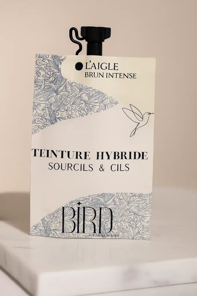 20251019_2033_Luxury Cosmetic Photography_remix_01k7yvtmhbe3qbv7m0tabhfbd8.webp